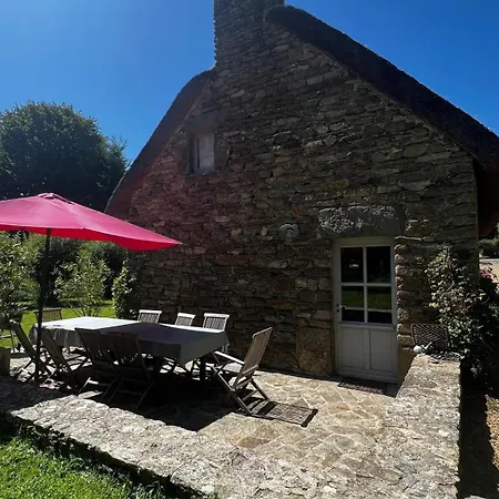 Chaumiere Bord De Feriehus